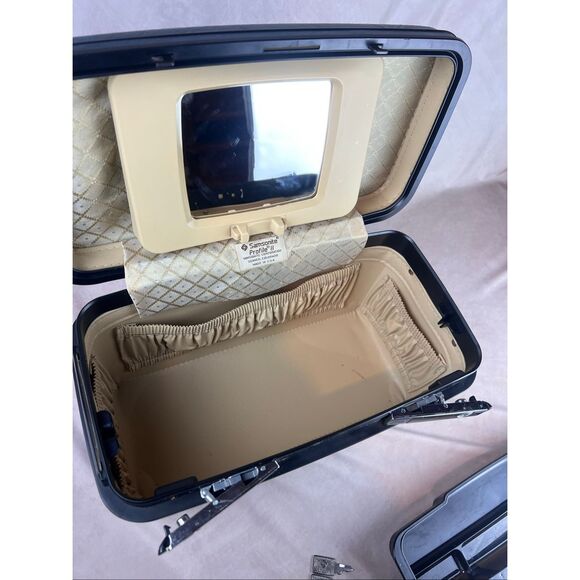 Vintage Samsonite Sentry Blue Train Case with Tray + 2 Keys - Picture 10 of 12